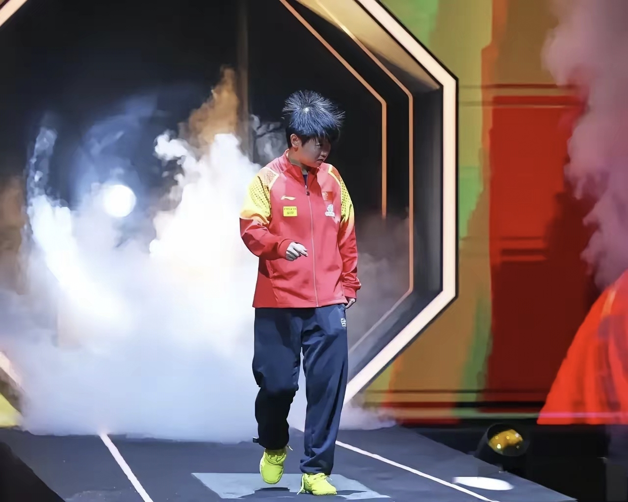 DB电竞App下载入口-C9横扫BRO，Crisp关键团战开团秒人鏖战多局八强赛，成为赛场最大亮点