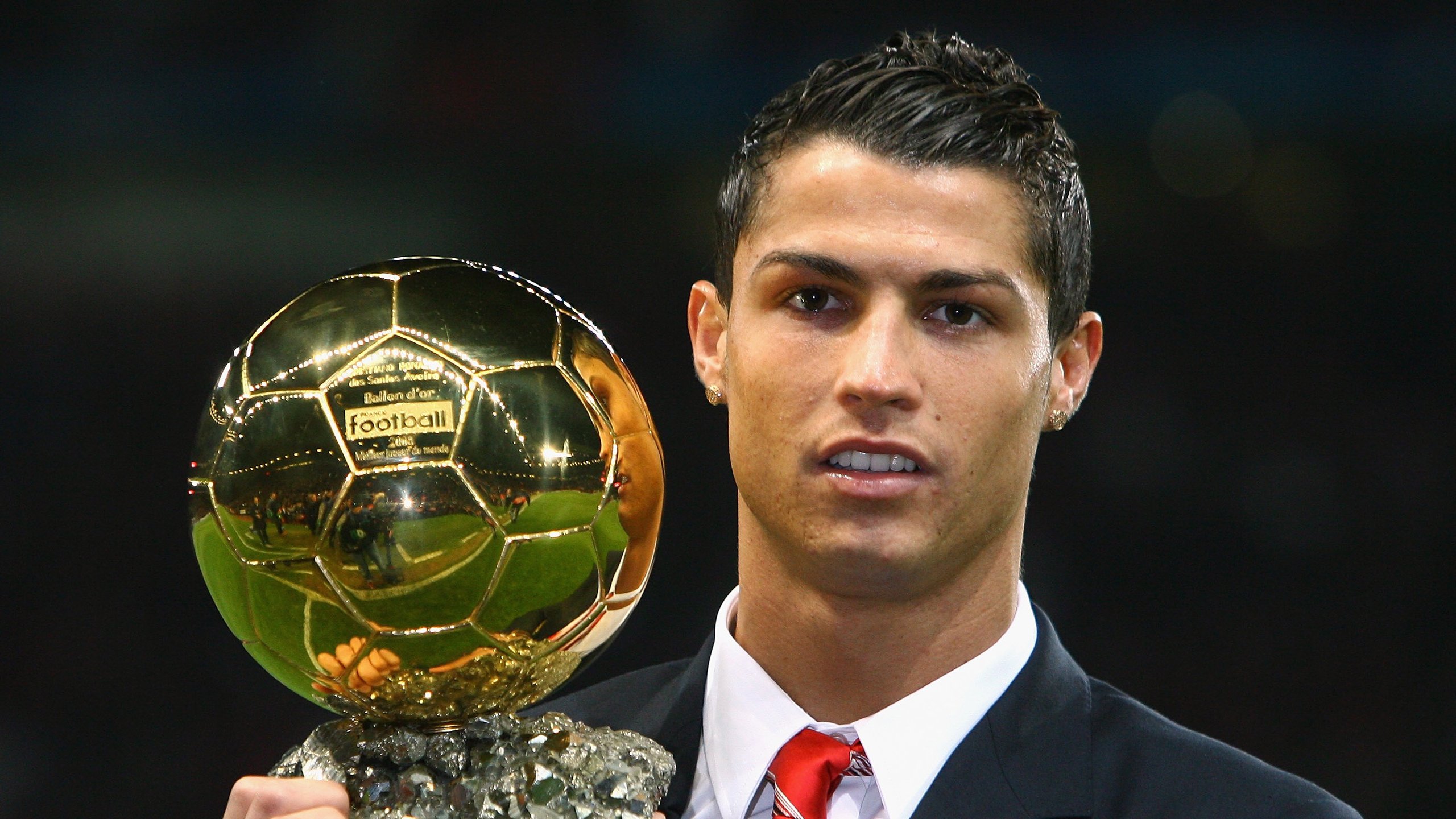 DB官方网站-突尼斯一波流击溃秘鲁,F1年度争冠悬念外的速度与激情