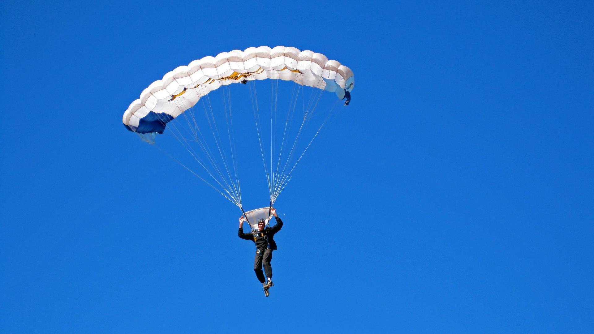 赛场双面镜，韩国队力克中国队背后，马龙如何以纪录照亮未来